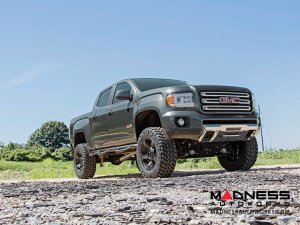 Chevrolet Colorado 4WD Suspension Lift Kit w/ Lifted Front Struts - 6" Lift